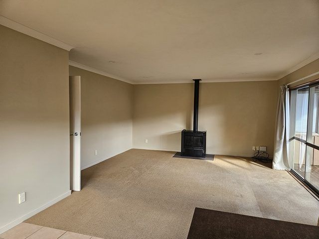  at 8b Karina Terrace, Roslyn, Palmerston North, Manawatu / Whanganui