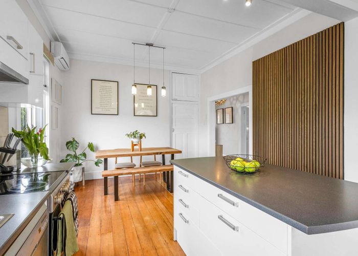  at 800 Victoria Street, Parkvale, Hastings, Hawke's Bay