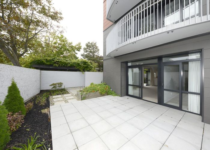  at 2/28 Gloucester Street, Christchurch Central, Christchurch