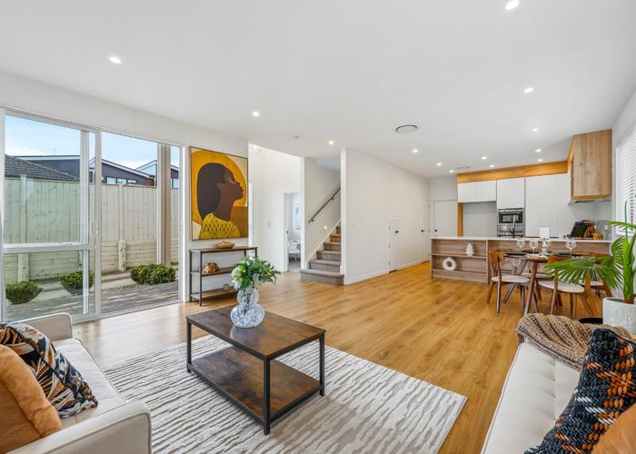  at 25b Tudor Road, Henderson, Waitakere City, Auckland