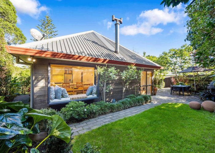  at 2/27 Appleyard Crescent, Meadowbank, Auckland City, Auckland