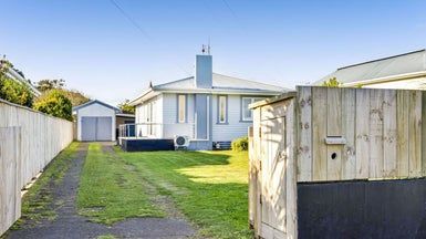  at 16 Grey Street, Normanby, Hawera