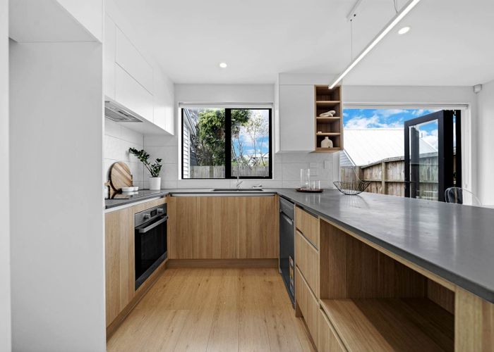  at 7E Walsall Street, Avondale, Auckland City, Auckland