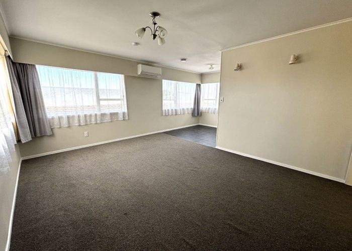  at 114 Taikata Road, Te Atatu Peninsula, Waitakere City, Auckland