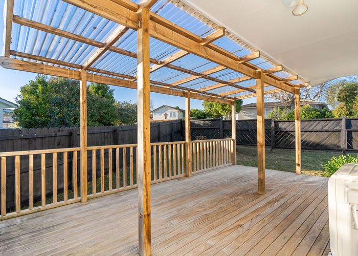  at 1/4 Clyma Place, Massey, Waitakere City, Auckland