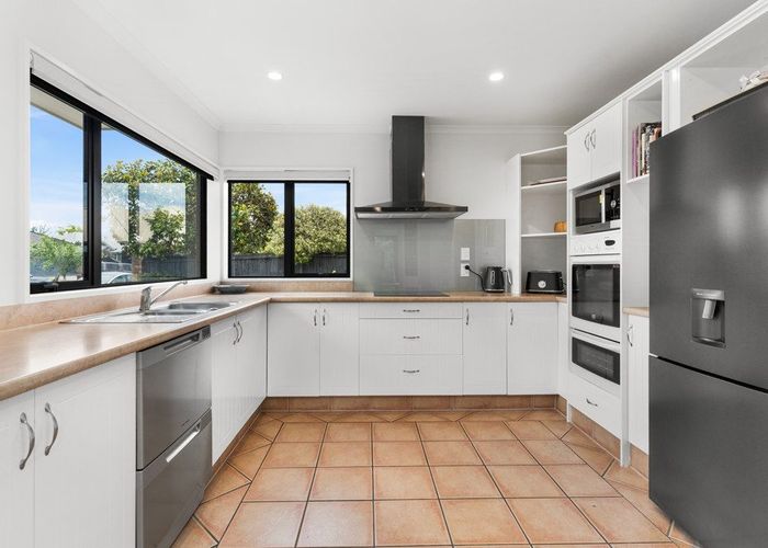  at 39 Anglesea Avenue, Parklands, Christchurch City, Canterbury