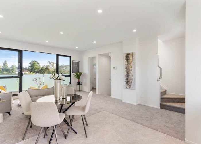  at 3/61 Clayburn Road, Glen Eden, Auckland