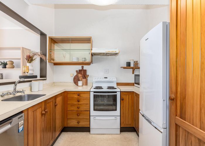  at 9B School Road, Plimmerton, Porirua, Wellington