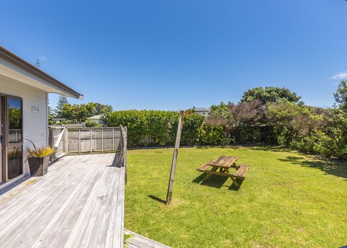  at 7 Adrian Grove, Waikanae Beach, Waikanae