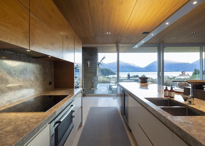  at 6 Fishermans Lane, Mount Creighton, Queenstown