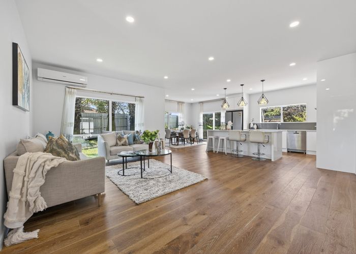  at 15 The Mews, Northpark, Manukau City, Auckland