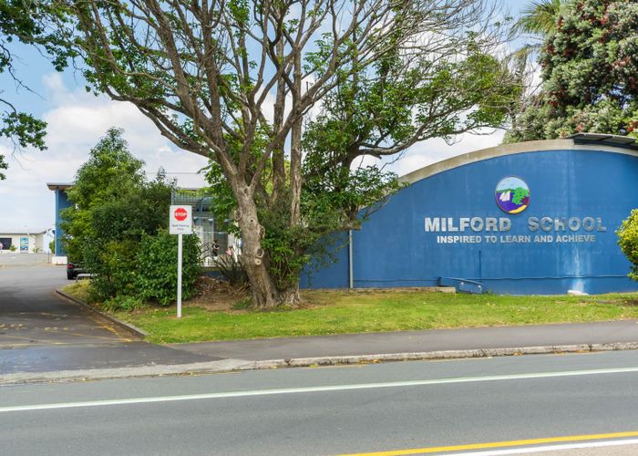  at 21C Gordon Avenue, Forrest Hill, Auckland