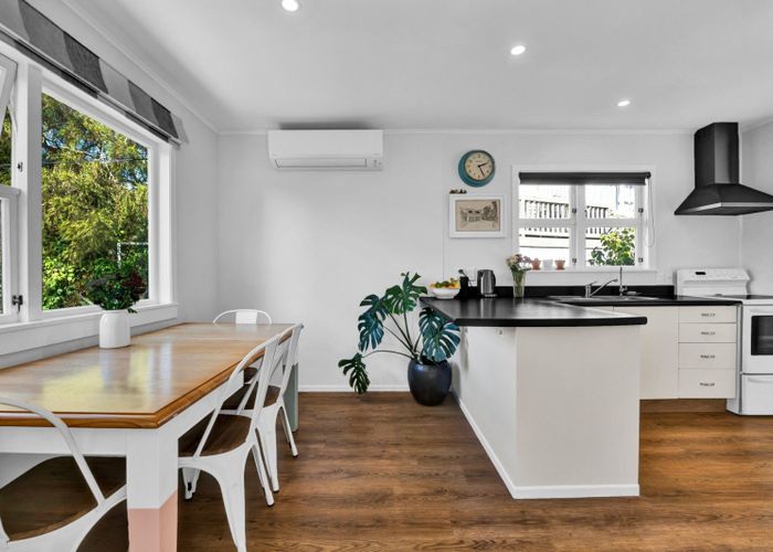  at 51 Parsons Street, Vogeltown, New Plymouth