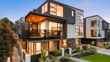  at 2/27 Hastings Road, Mairangi Bay, Auckland