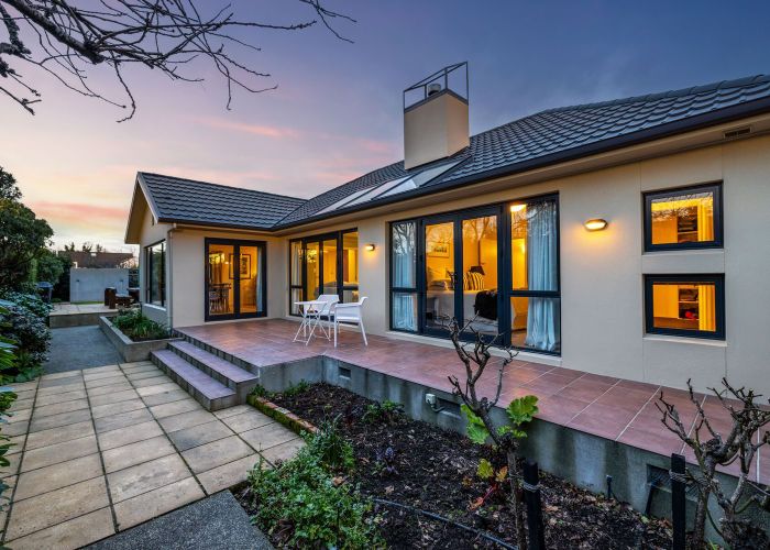  at 252 Waimairi Road, Ilam, Christchurch City, Canterbury