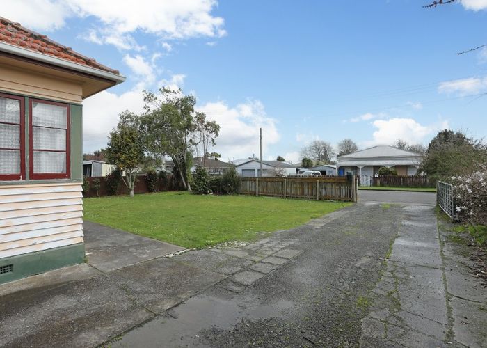  at 25 Robert Street, Marton