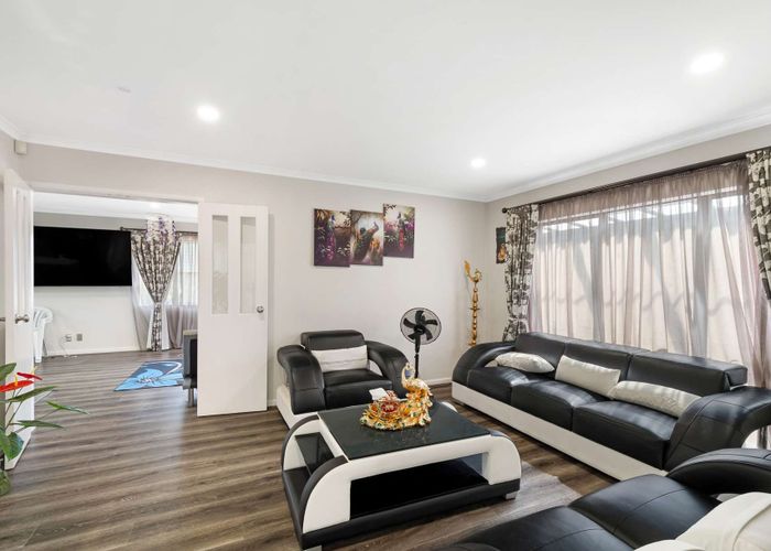 at 35 Amaretto Avenue, Flat Bush, Manukau City, Auckland