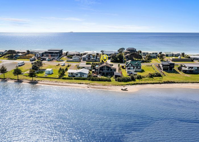  at 694 Pukehina Parade, Te Puke