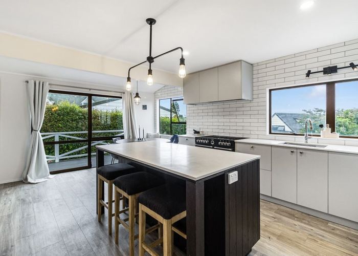  at 44 Polkinghorne Drive, Manly, Whangaparaoa
