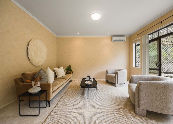  at 20 Villanova Place, Albany, North Shore City, Auckland