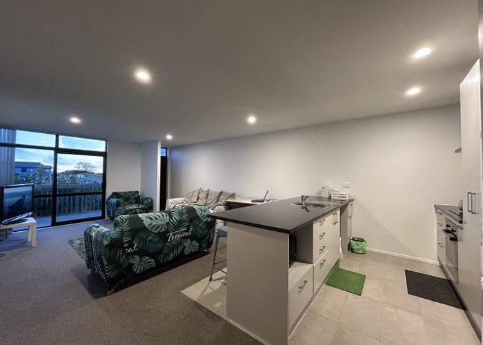  at 9 Tarapuke Lane, Papakura, Papakura, Auckland