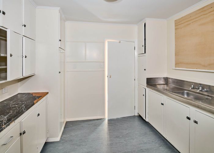  at 3 - 5 York Place, Cannons Creek, Porirua, Wellington