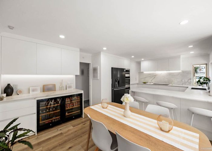  at 2/3 Scott Road, Papatoetoe, Manukau City, Auckland