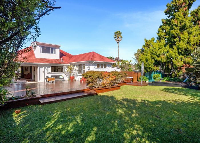  at 15 Karaka Street, New Lynn, Auckland