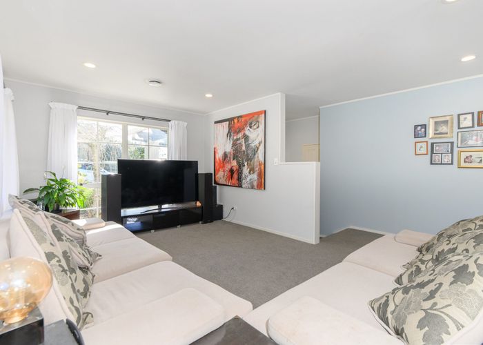  at 6 Godwin Court, Unsworth Heights, Auckland