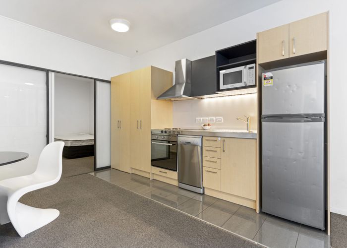  at 306/17 Putney Way, Manukau, Manukau City, Auckland