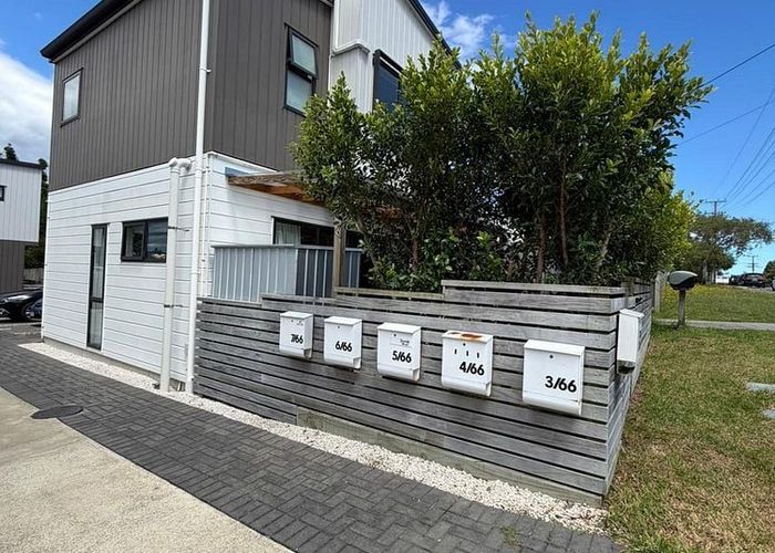  at 2/66 Neil Avenue, Te Atatu Peninsula, Waitakere City, Auckland