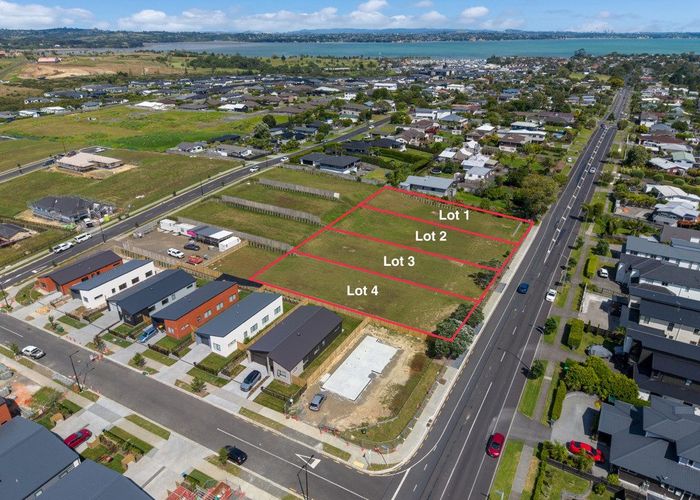  at 1 Kakahi Road, Beachlands, Manukau City, Auckland