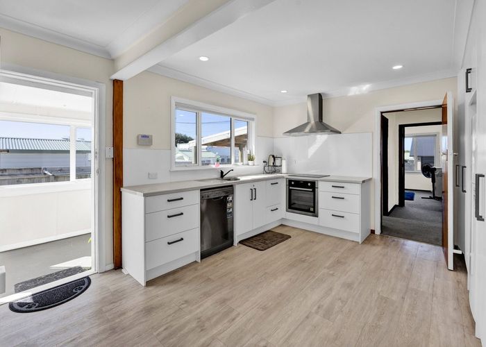  at 28 Caledonia Street, Hawera