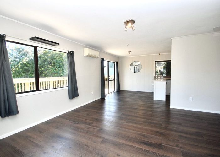  at 2/47 Flaxdale Street, Birkdale, North Shore City, Auckland