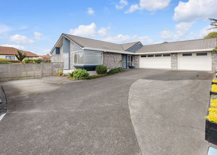  at 18 Simmental Crescent, Somerville, Manukau