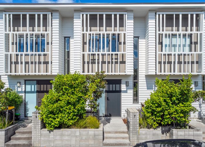  at 7 Harakeke Road, Hobsonville, Waitakere City, Auckland