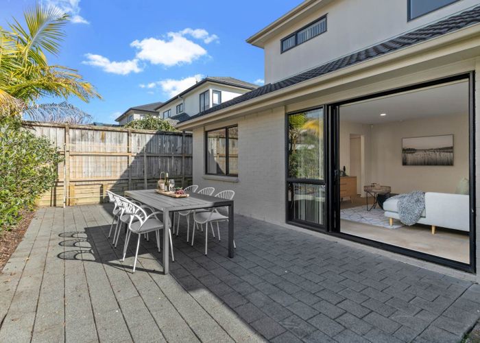  at 9 Oakville Avenue, Flat Bush, Manukau City, Auckland
