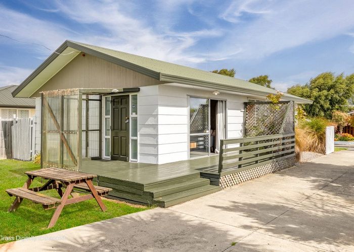  at 8 Peckham Lane, Woolston, Christchurch City, Canterbury
