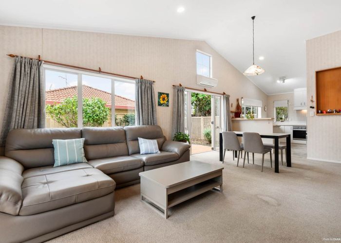  at 40 Sheriff Place, Randwick Park, Manukau City, Auckland