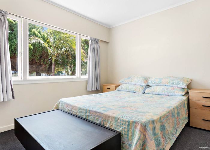  at 18 Allen Street, Mangere East, Auckland