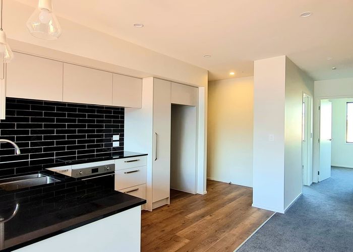  at 2/10 Unga Place, Beachlands, Manukau City, Auckland