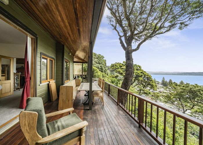  at 5 Karaka Street, Eastbourne, Lower Hutt, Wellington