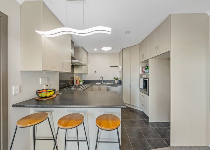  at 30 Cedarwood Street, Woodridge, Wellington, Wellington