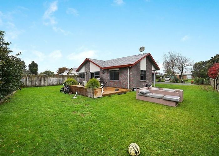  at 60 Bouverie Crescent, Flagstaff, Hamilton, Waikato