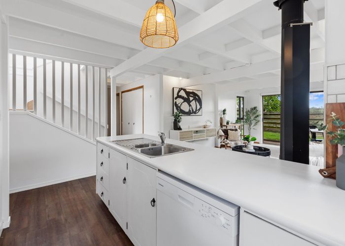  at 42 Victory Street, Welcome Bay, Tauranga
