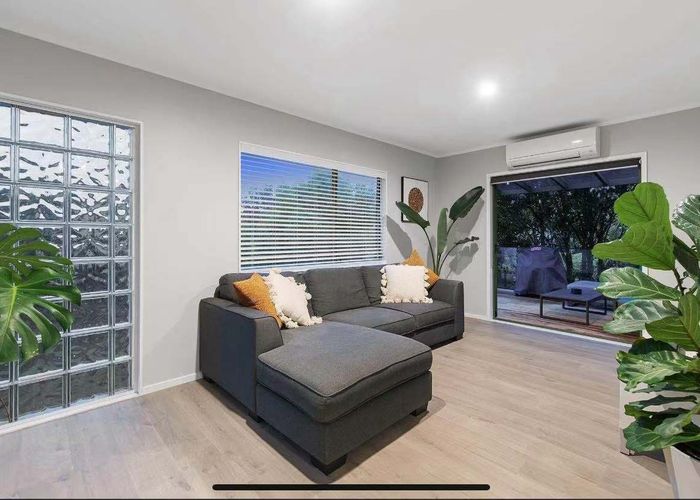  at 6A Pounamu Avenue, Greenhithe, Auckland