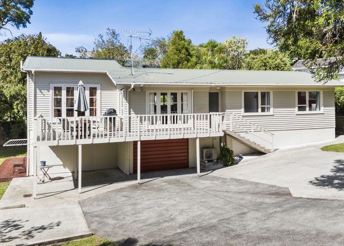  at 184 Golf Road, Titirangi, Auckland