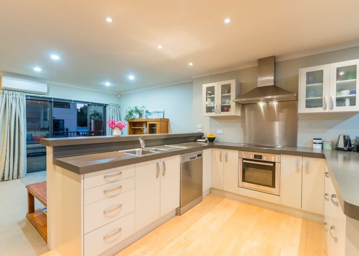  at 5/8 Wellington Rd, Paekakariki, Kapiti Coast, Wellington