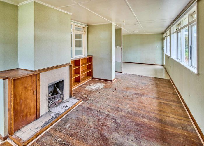  at 24 Hanson Grove, Stokes Valley, Lower Hutt, Wellington