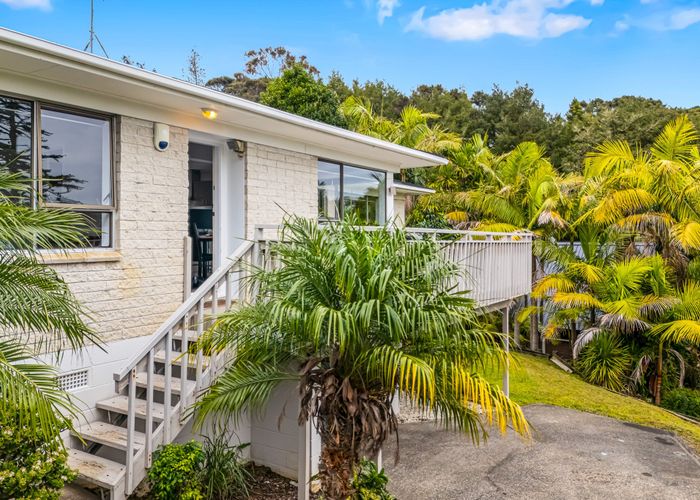  at 2/18 Simon Ellice Drive, Bayview, North Shore City, Auckland